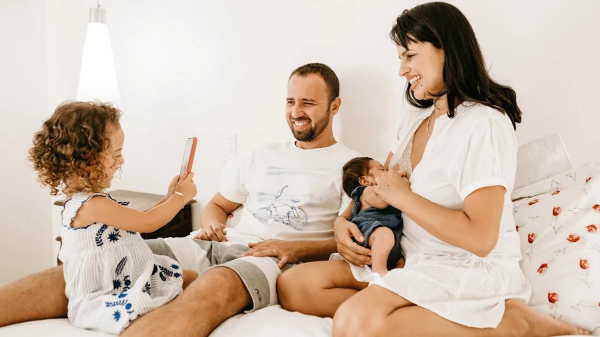 Combien coûte un ado par mois : budget adolescent famille