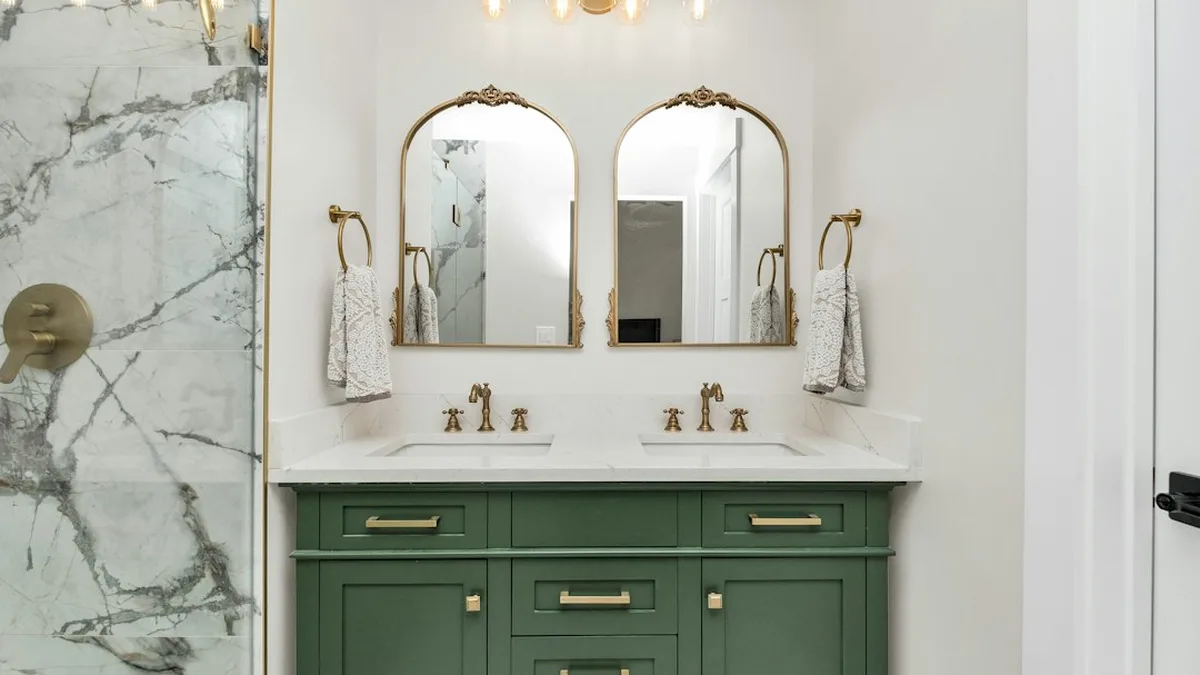 Quelle couleur pour petite salle de bain